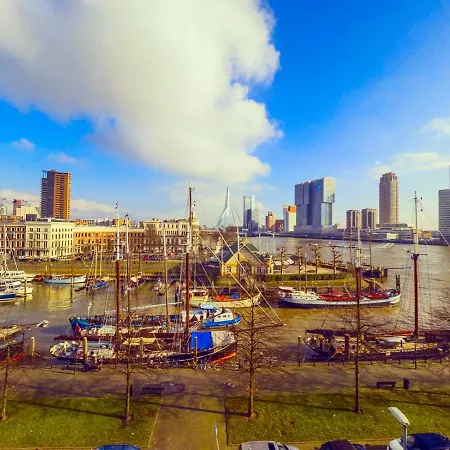 Luxurious Studio In Monumental Warehouse *