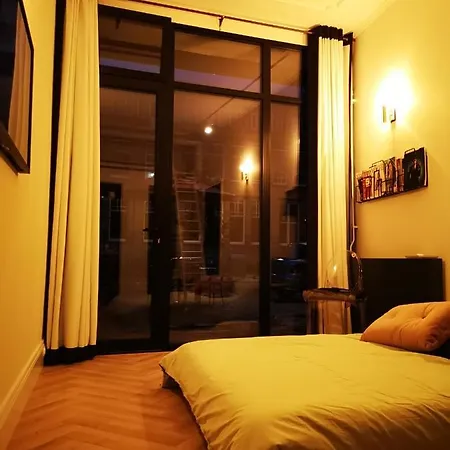 Luxurious Studio In Monumental Warehouse