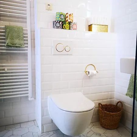 아파트 Luxurious Studio In Monumental Warehouse 로테르담