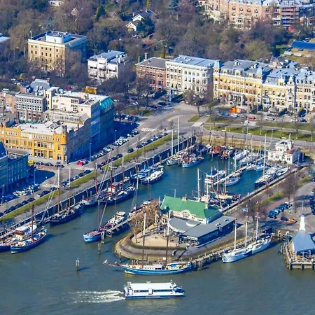 Luxurious Studio In Monumental Warehouse Apartment