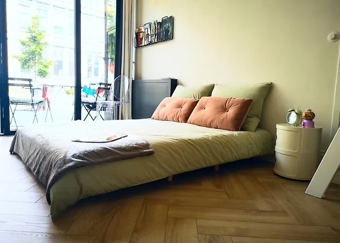 Luxurious Studio In Monumental Warehouse * Rotterdam