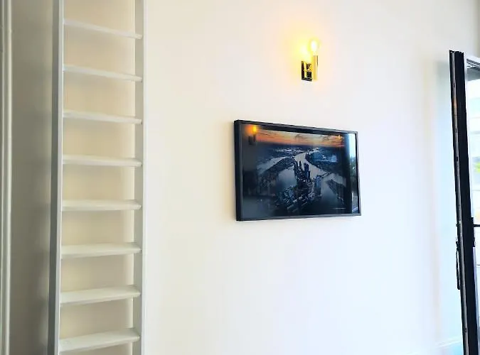 Luxurious Studio In Monumental Warehouse روتردام