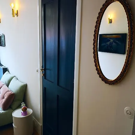 Luxurious Studio In Monumental Warehouse アパート ロッテルダム