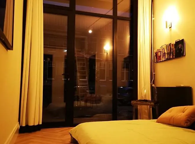 Luxurious Studio In Monumental Warehouse